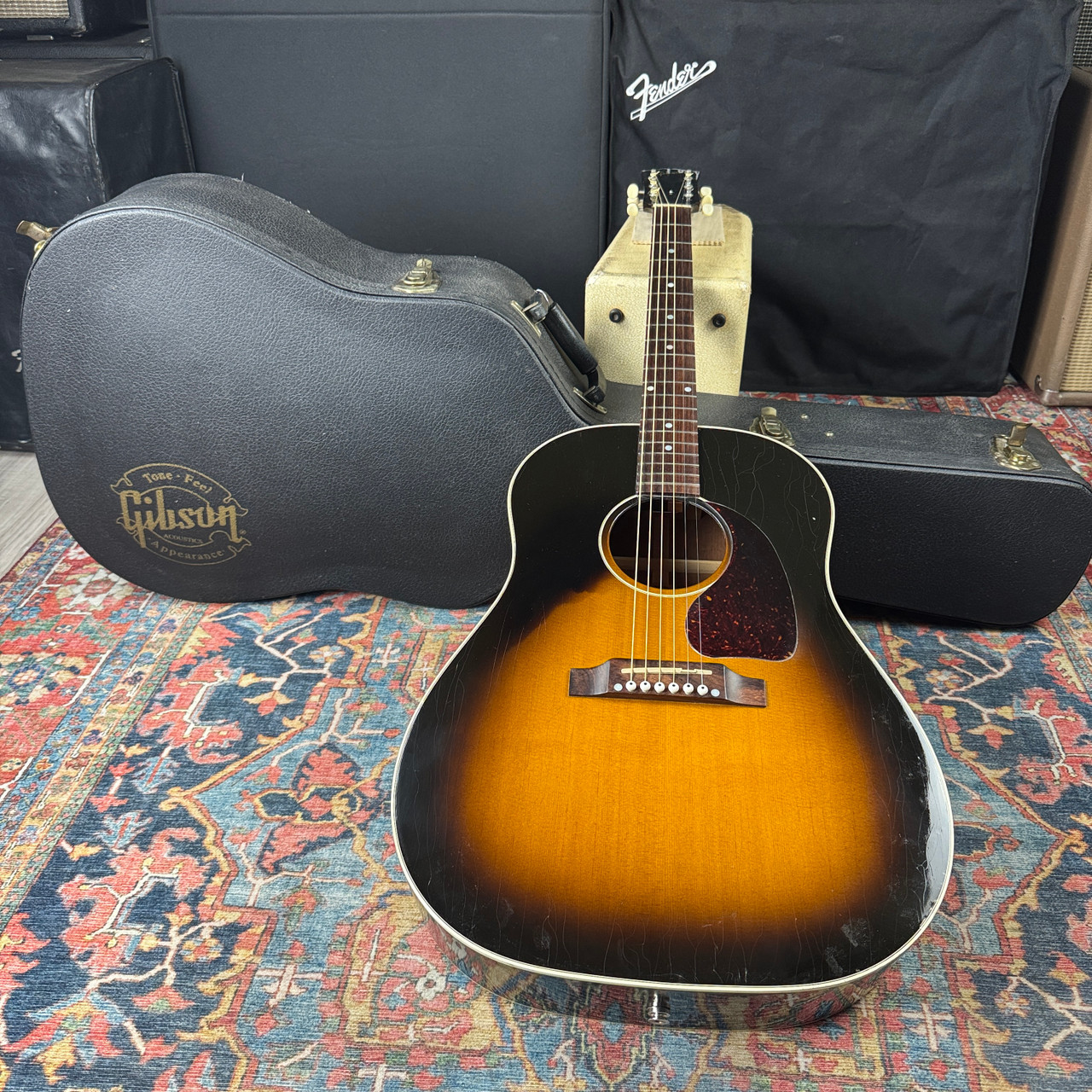 1999年製 Gibson U.S.A. Early J-45 Gibson J-45 Early Model w/50's Specs 2 Tone Sunburst - 1999