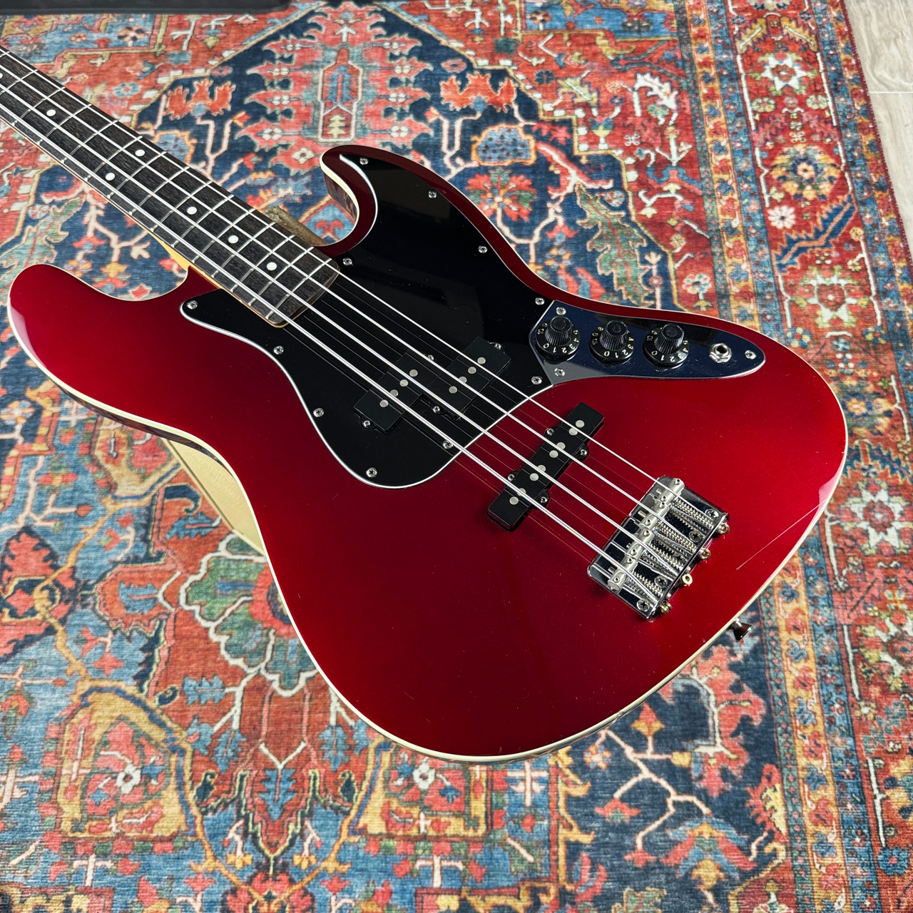 Fender Aerodyne Jazz Bass Model AJB Candy Apple Red MIJ - 2010