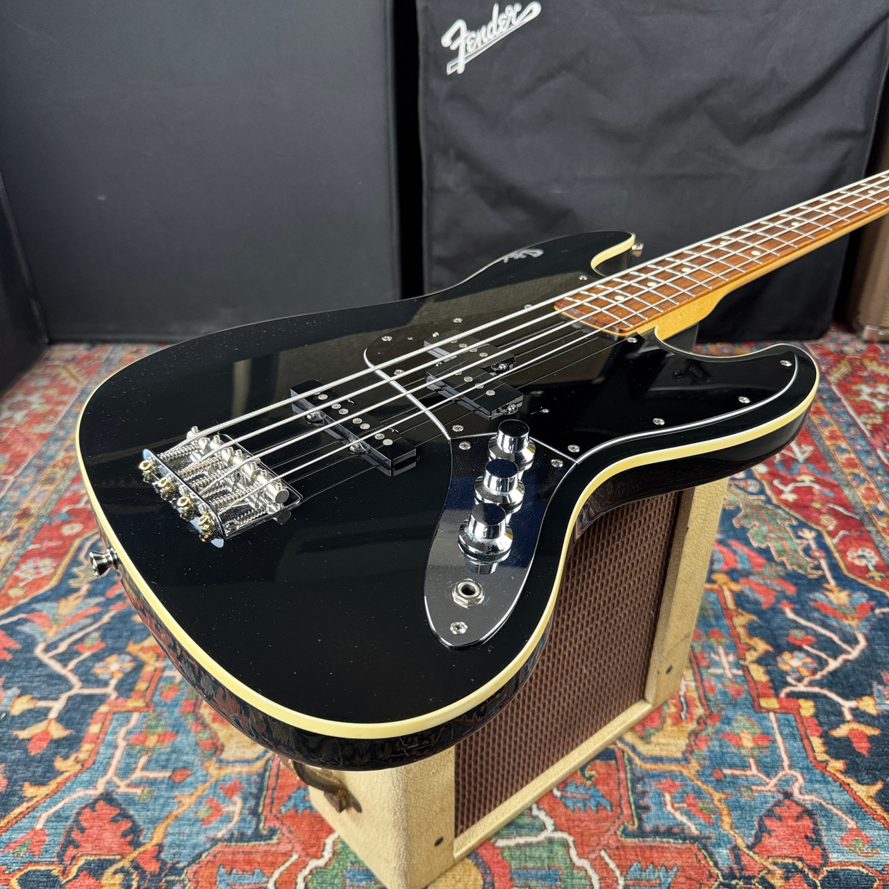 Fender Japan Aerodyne Jazz Bass Jet Black *Pro Setup, Low Action