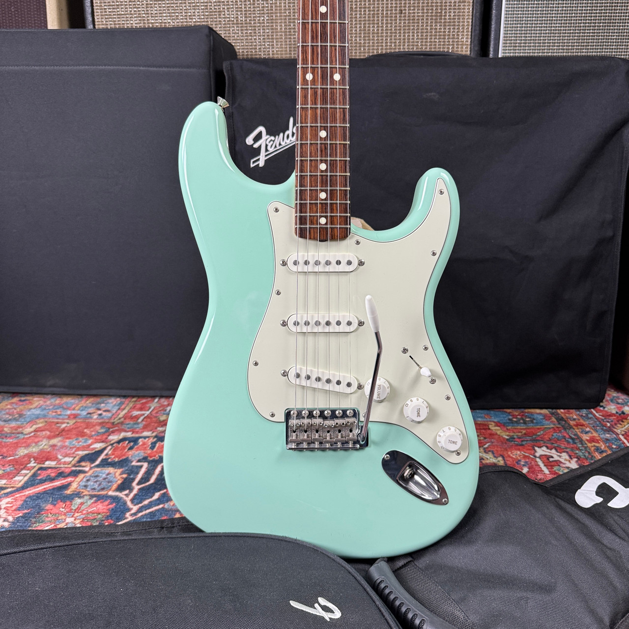 Fender CF-60 (管理サナ) Video* Fender FSR Surf Green Traditional II 60's Stratocaster