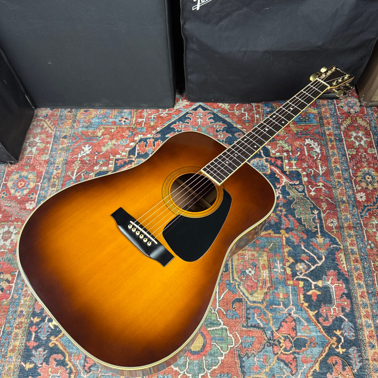Morris Vanguard Series アコースティックギター　mv701 Morris MV701 Vanguard Solid Top Sunburst Wide Nut Made in Japan