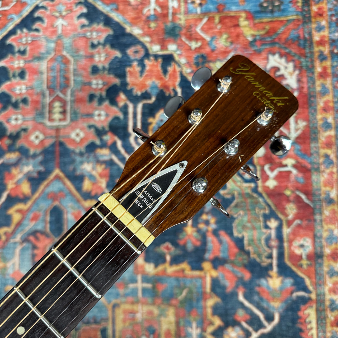 Video* Yamaki Custom Folk No 125 Dreadnought w/Vintage Hard Shell