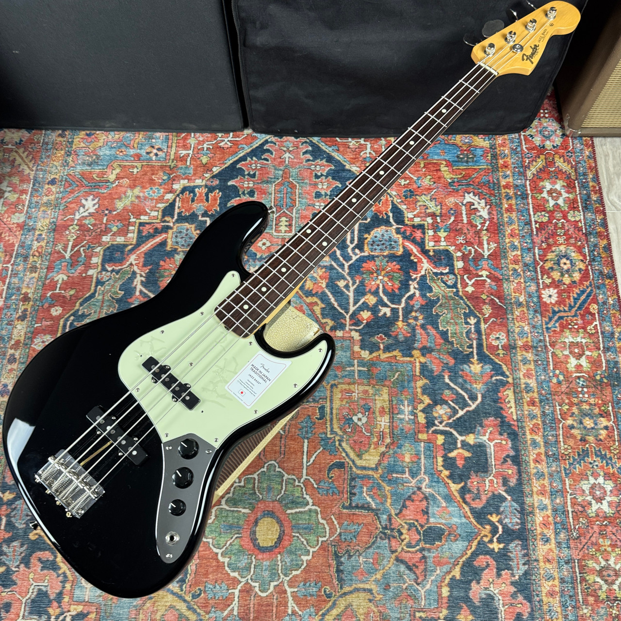 Fender Traditional II 60s Jazz Bass Tuxedo - 2024