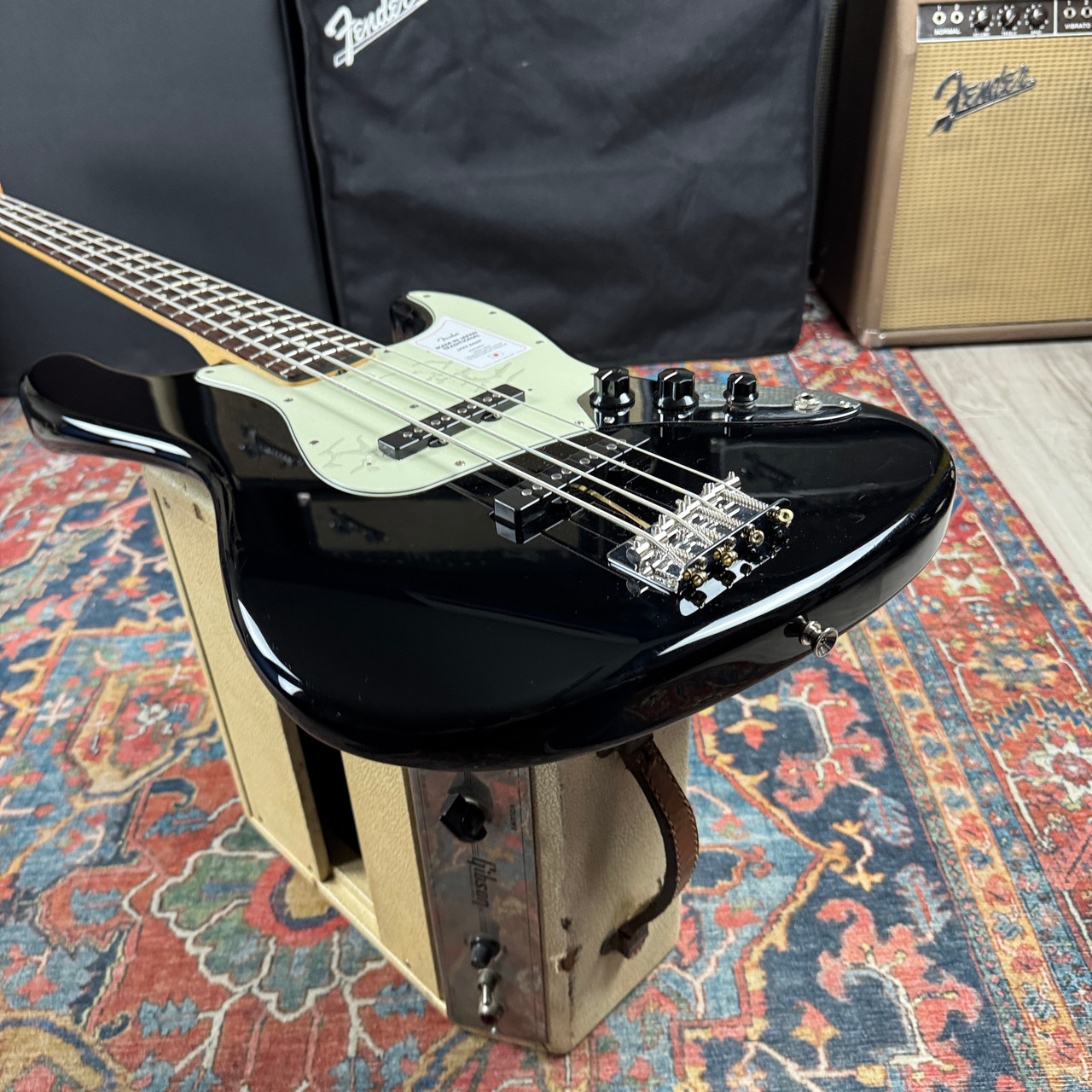Fender Traditional II 60s Jazz Bass Tuxedo - 2024