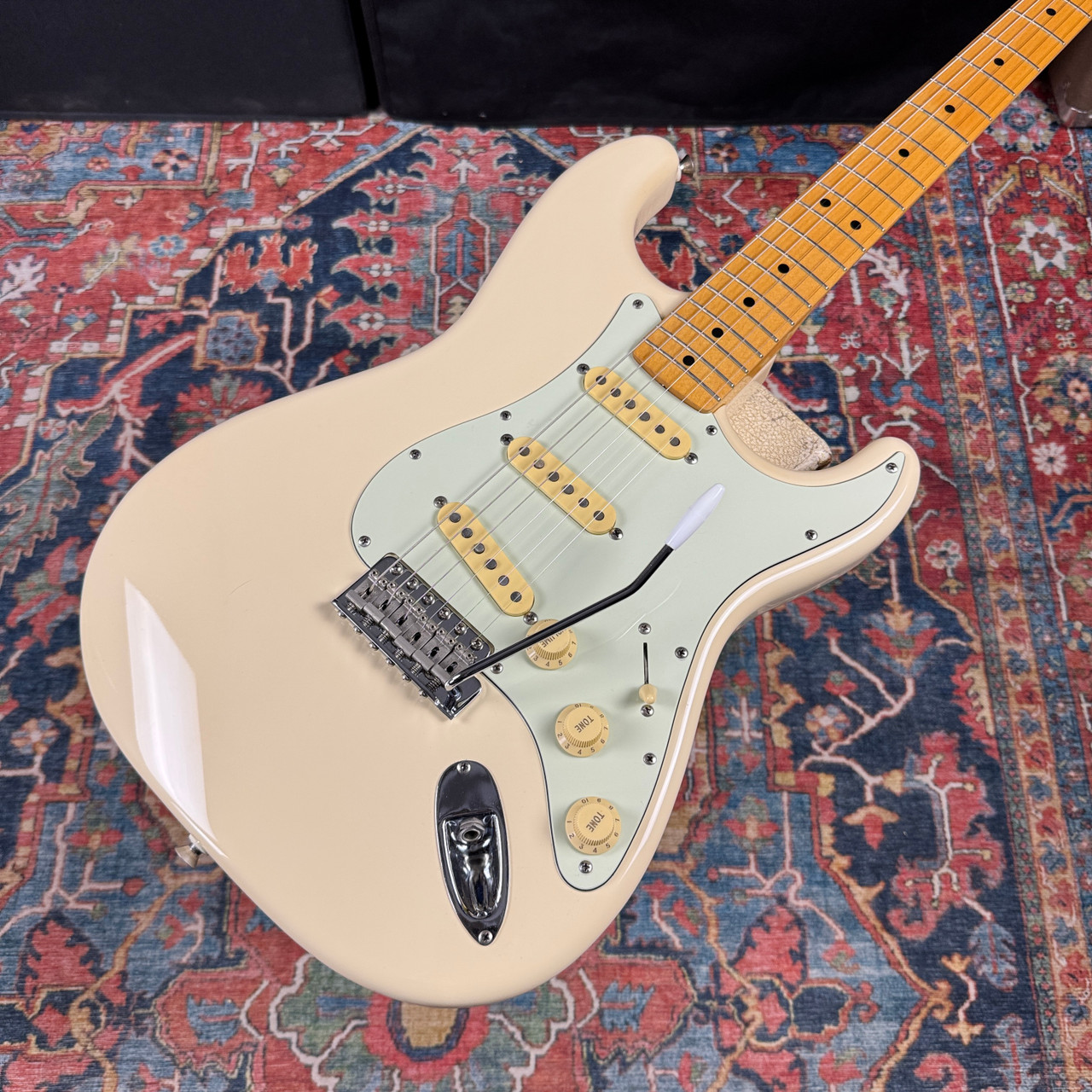 Video* 1968 Fender Stratocaster Reissue Model ST68-92TX Made in