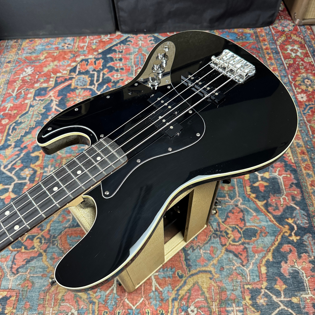 【生産終了品】Fender Aerodyne Jazz Bass Gigbag付 Fender Aerodyne Jazz Bass w/Original Gig Bag Pro Setup - 2014