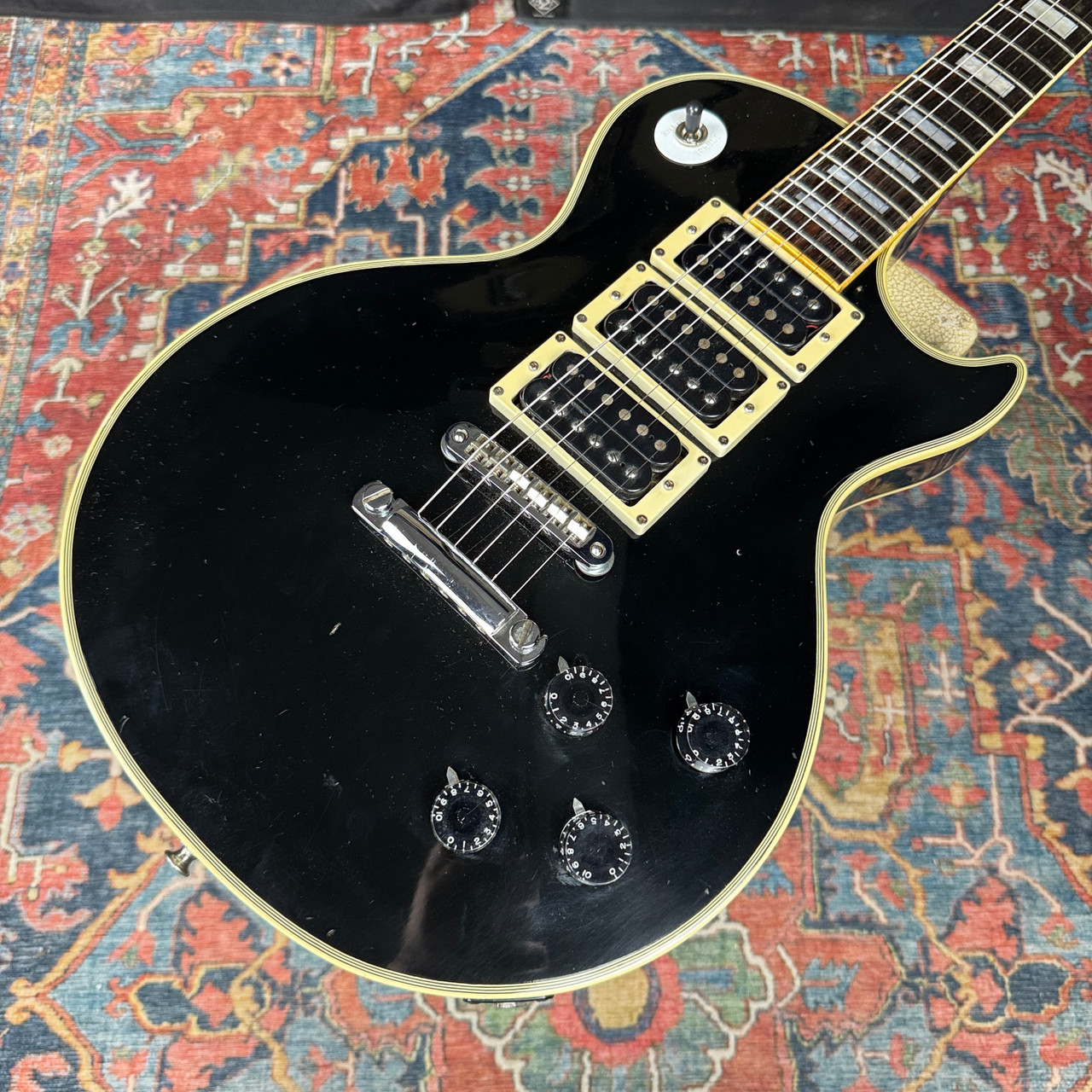 VIDEO* Greco Les Paul Custom Model EG600P Peter Frampton Black