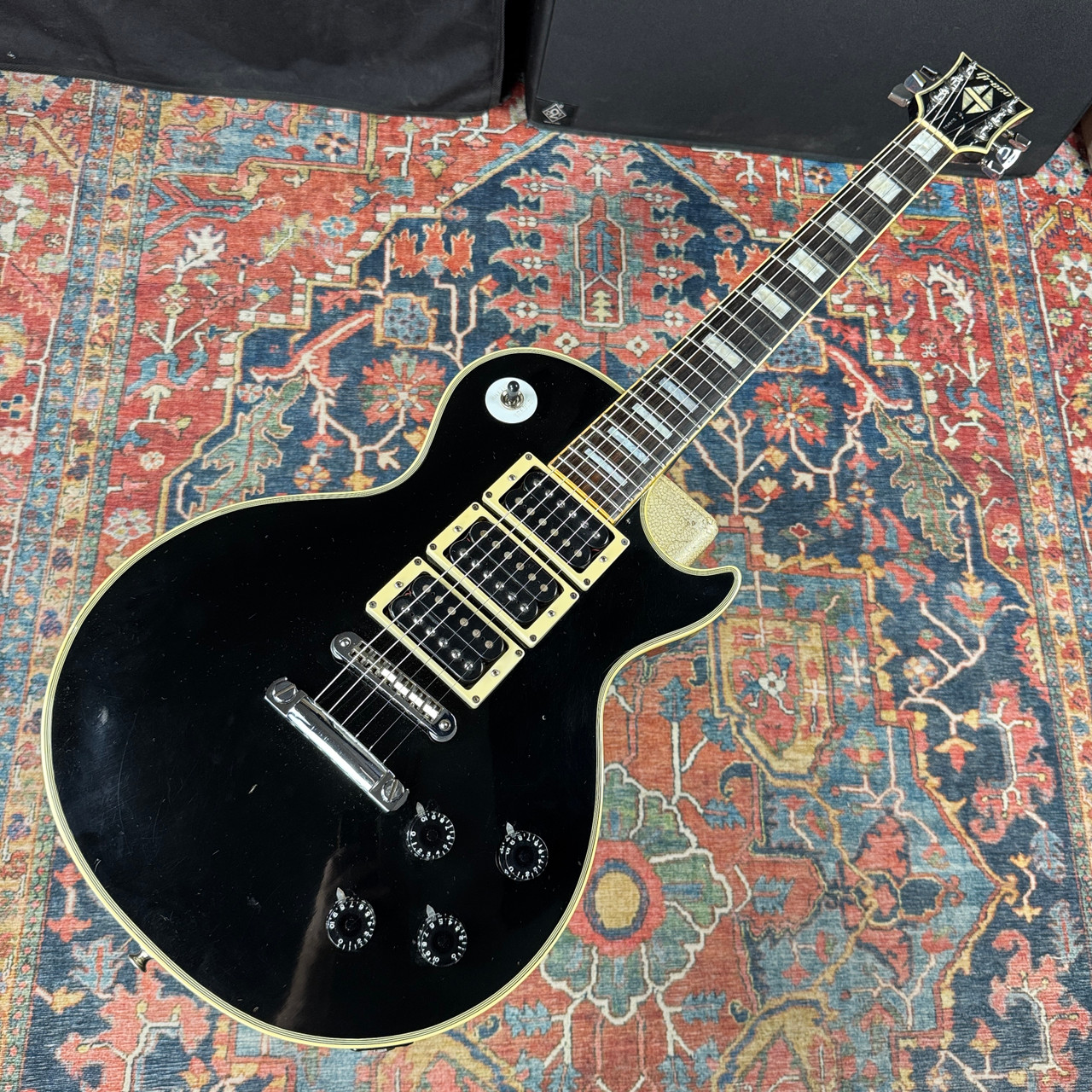 VIDEO* Greco Les Paul Custom Model EG600P Peter Frampton Black