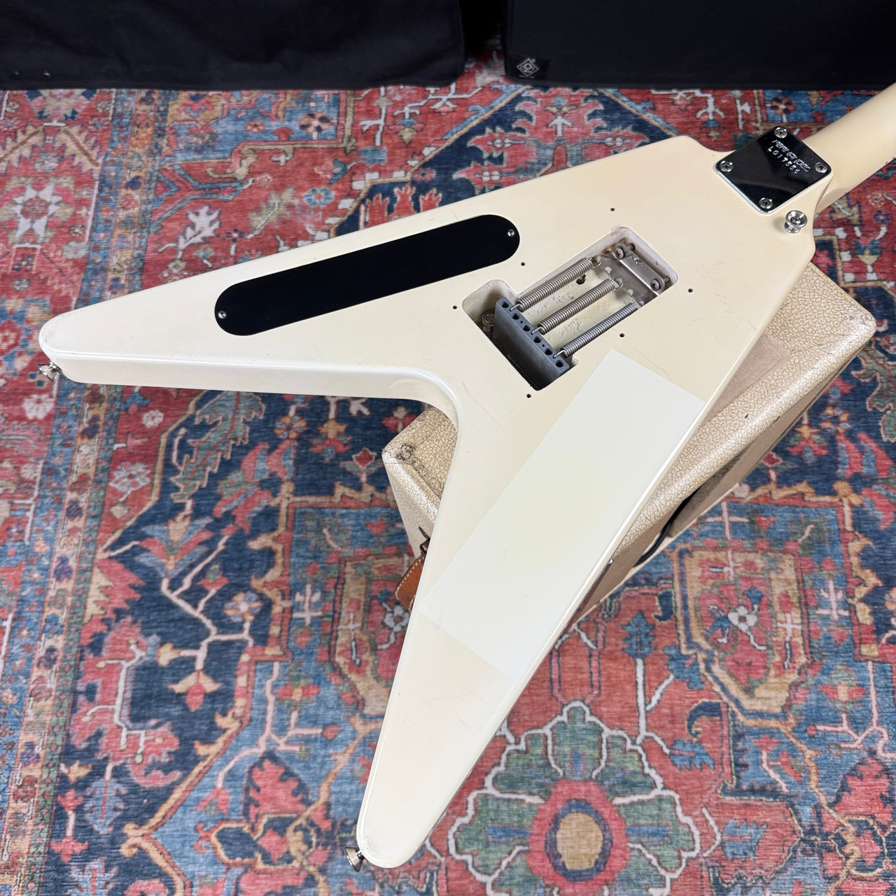 FERNANDES BSV フライングVタイプ Fernandes Flying V Model BSV-70 Short Scale Heavy Metal Version - 1985