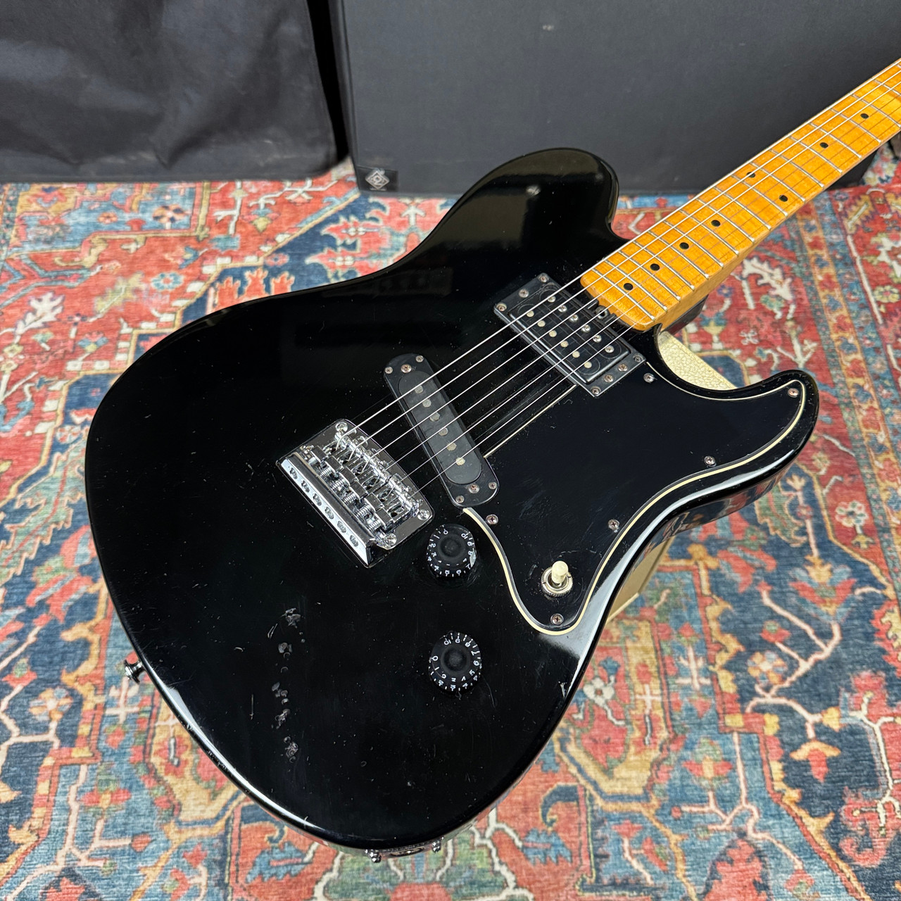 【10467】 YAMAHA Super Jam 500 Video* Yamaha Super Jam 500 Solid Body SJ500 - 1978