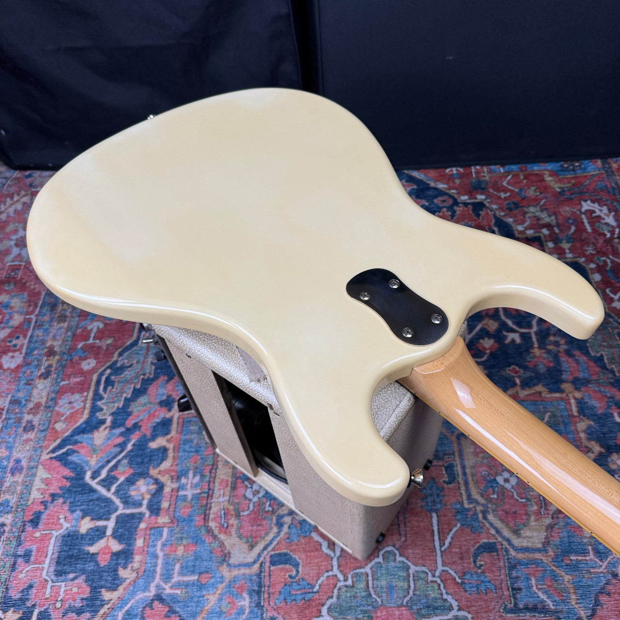 Video* Mosrite Super Custom '65 Gold Hardware 