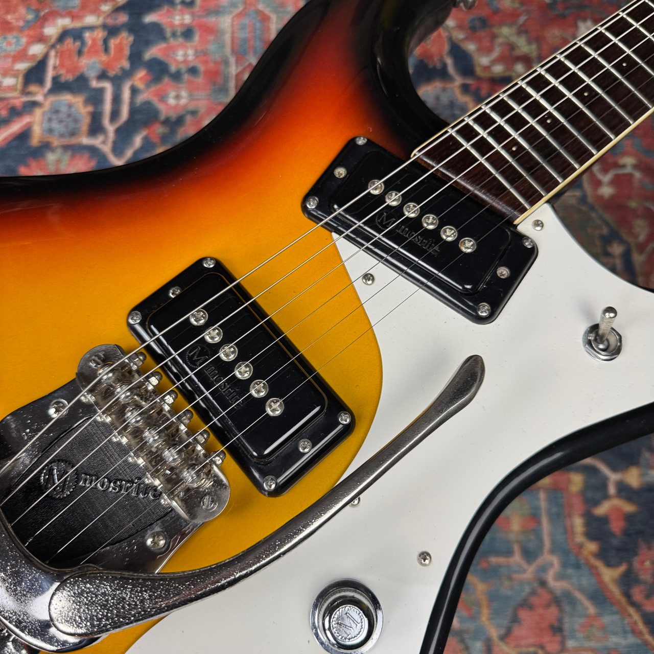Mosrite Super Excellent '65 MKI Kurukumo 3 Tone Sunburst MIJ - 1990's