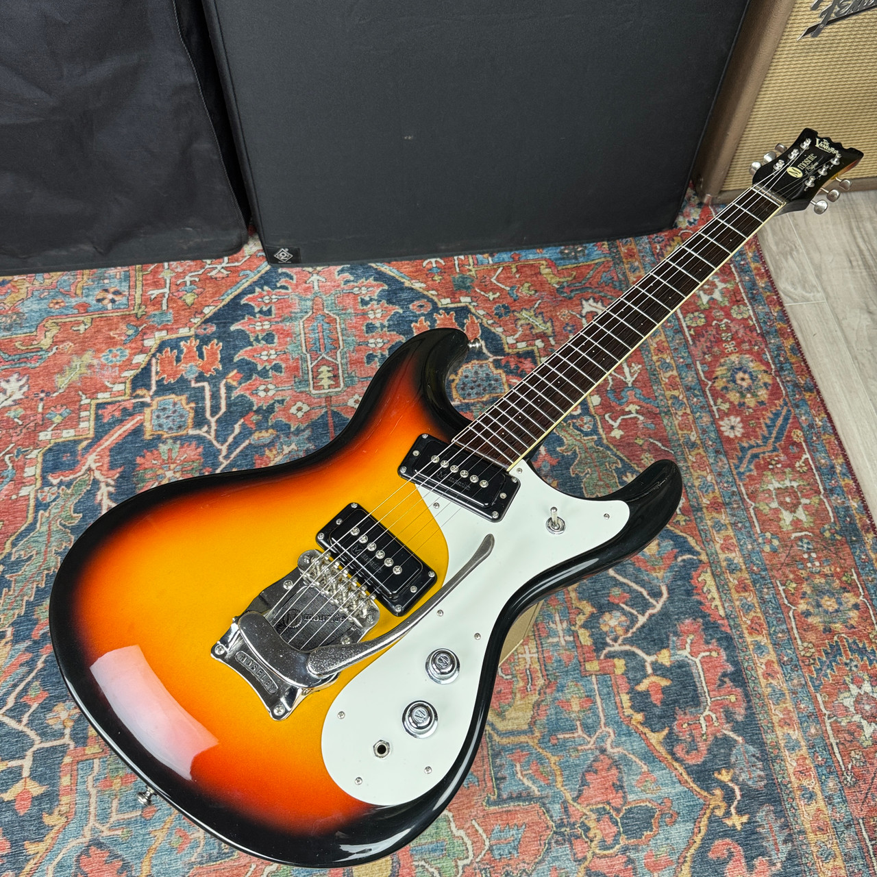Mosrite Super Excellent '65 MKI Kurukumo 3 Tone Sunburst MIJ - 1990's