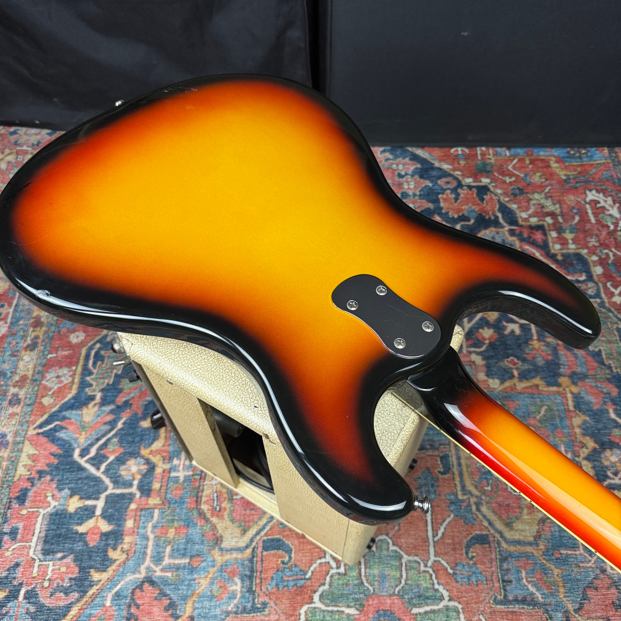Video* Mosrite Super Excellent '65 MKI Kurukumo 3 Tone Sunburst