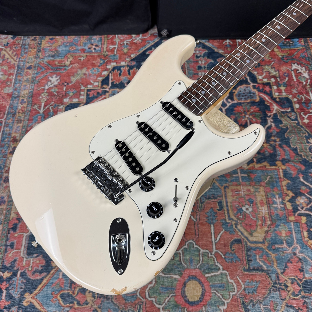 Video* 1972 Fender Stratocaster Reissue Model ST72-70 Olympic