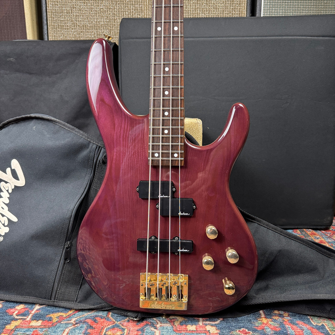 Charvel CSB-070 Medium Scale Ash 32