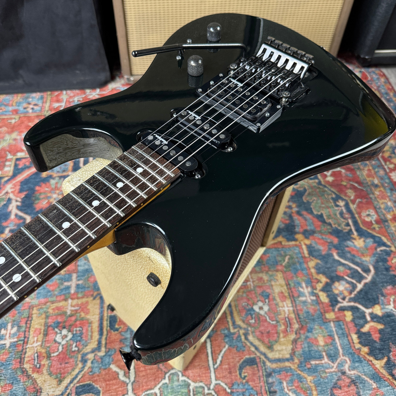 Video* Charvel Dinky Model DK-065 SSH Super Strat Floyd Rose MIJ