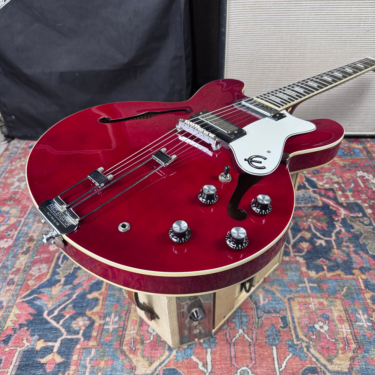 Epiphone Riviera Reissue Cherry Mini Humbuckers Peerless - 2001