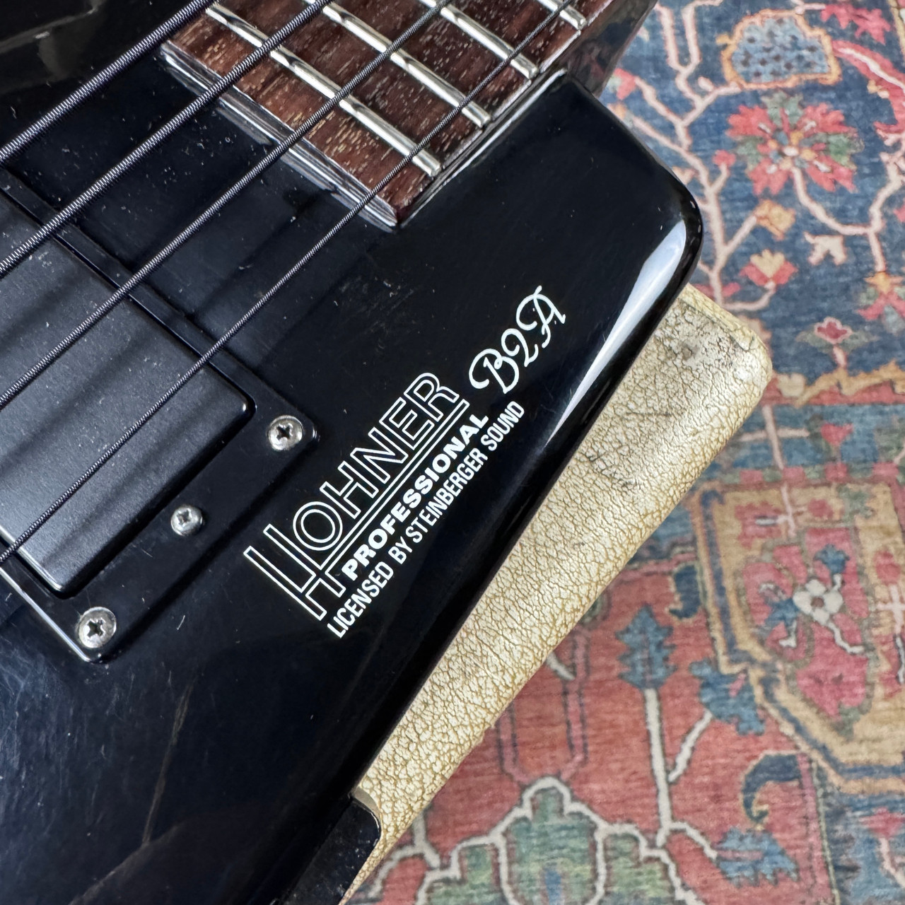 Hohner B2A Steinberger Licensed Active Electronic Headless Bass