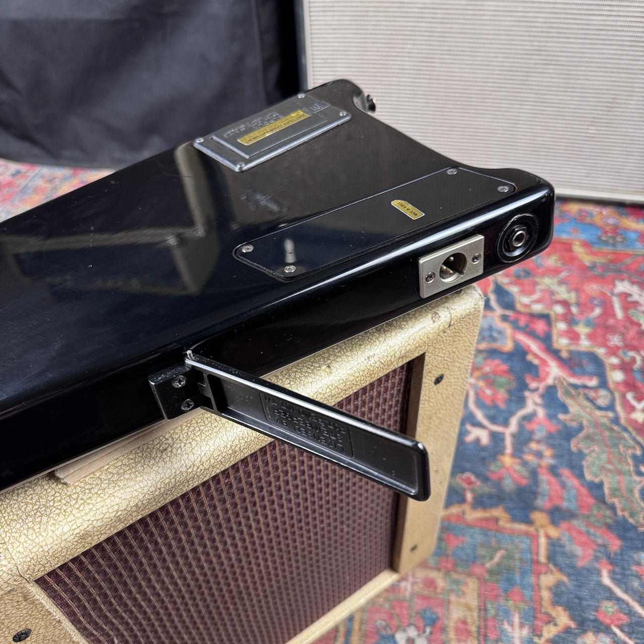 Hohner B2A Steinberger Licensed Active Electronic Headless Bass