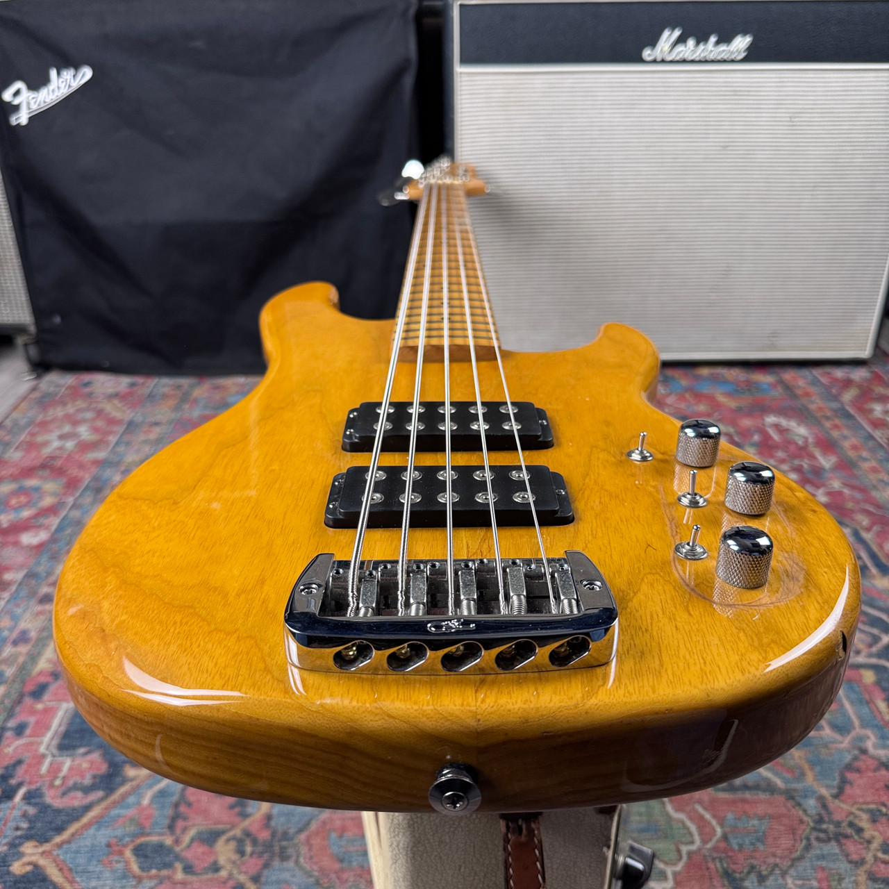 G&L 5-String Bass Model L-2500 USA Pickups Made in Japan Fujigen