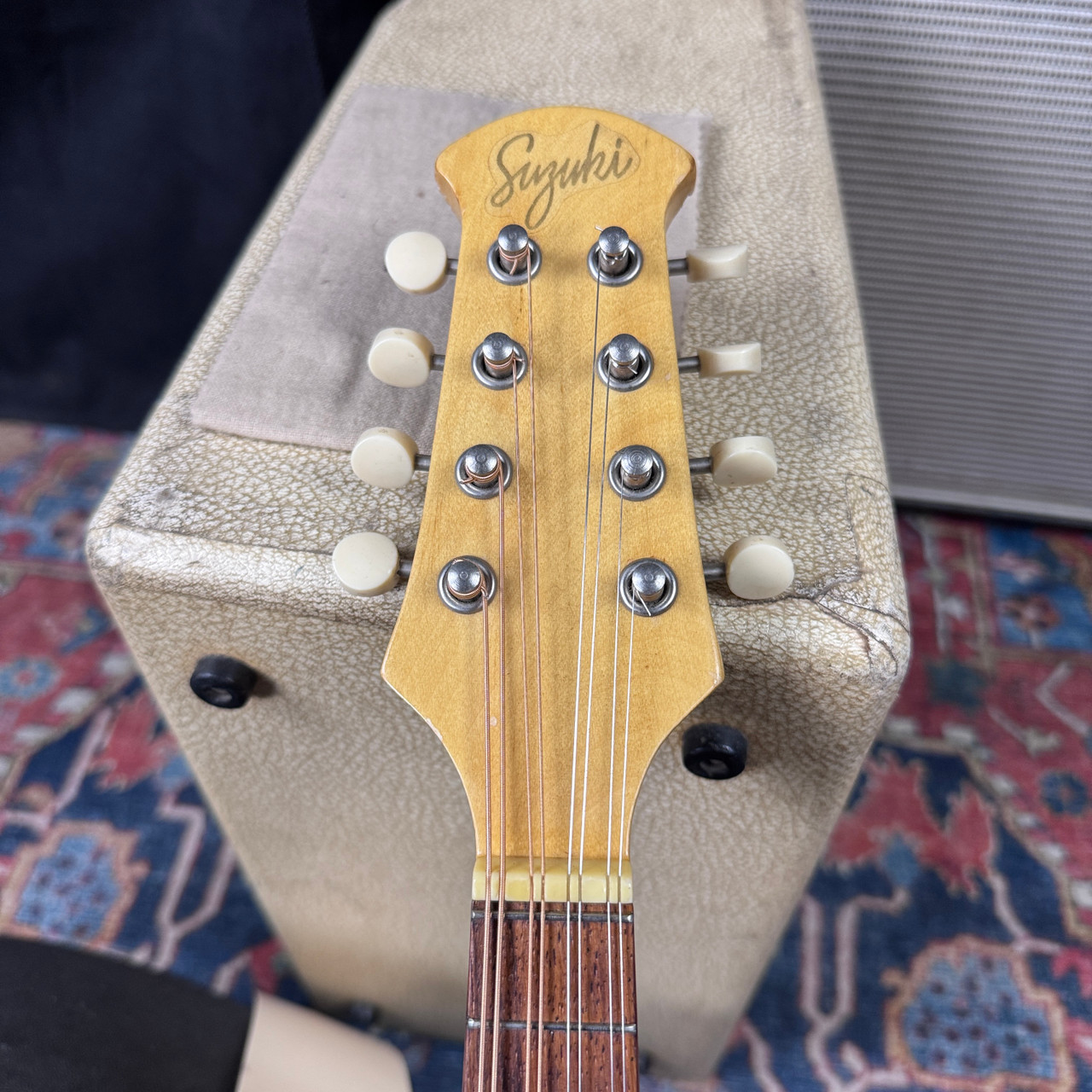 1966 Suzuki No. 226 Bowl Back Mandolin w/Hard Case