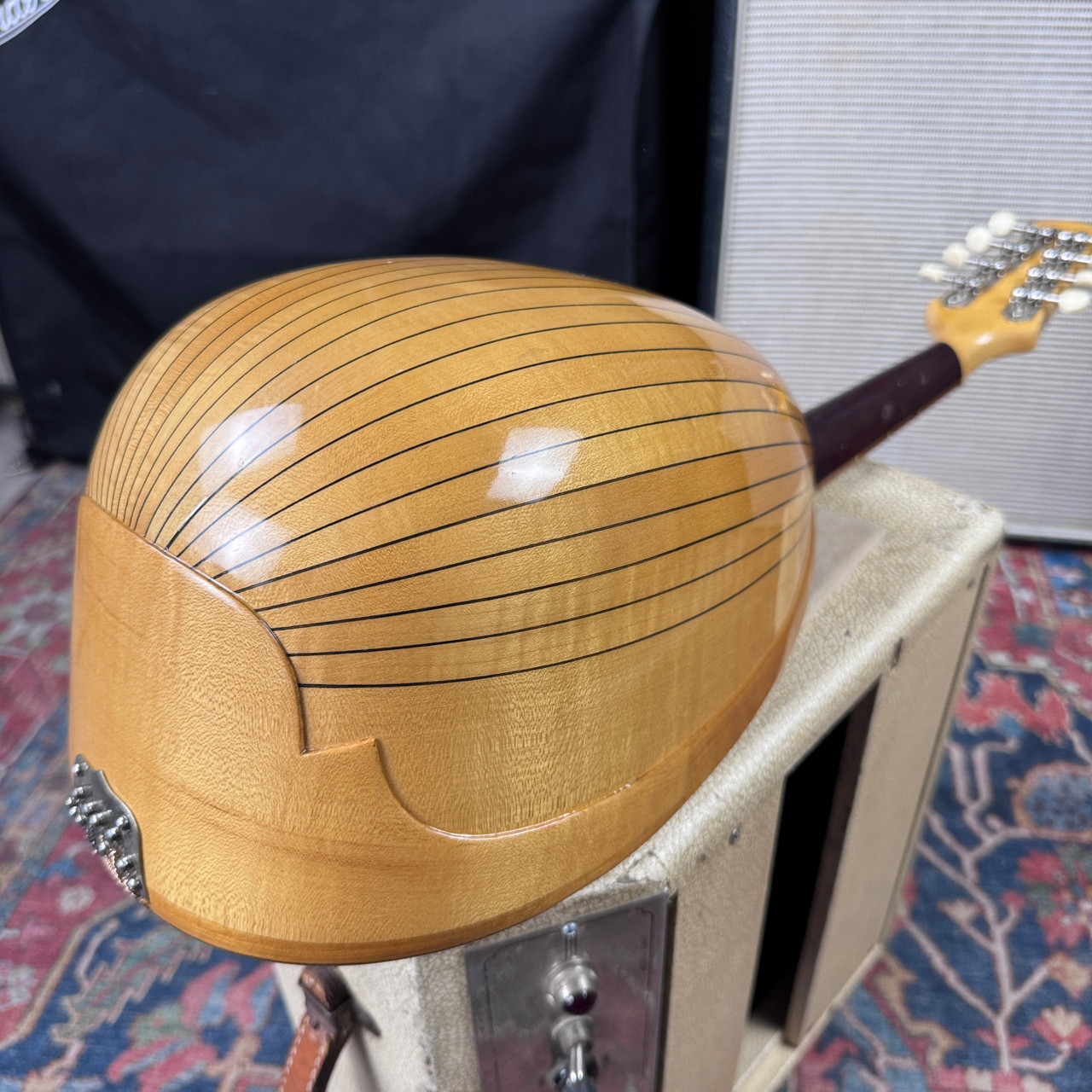 1966 Suzuki No. 226 Bowl Back Mandolin w/Hard Case