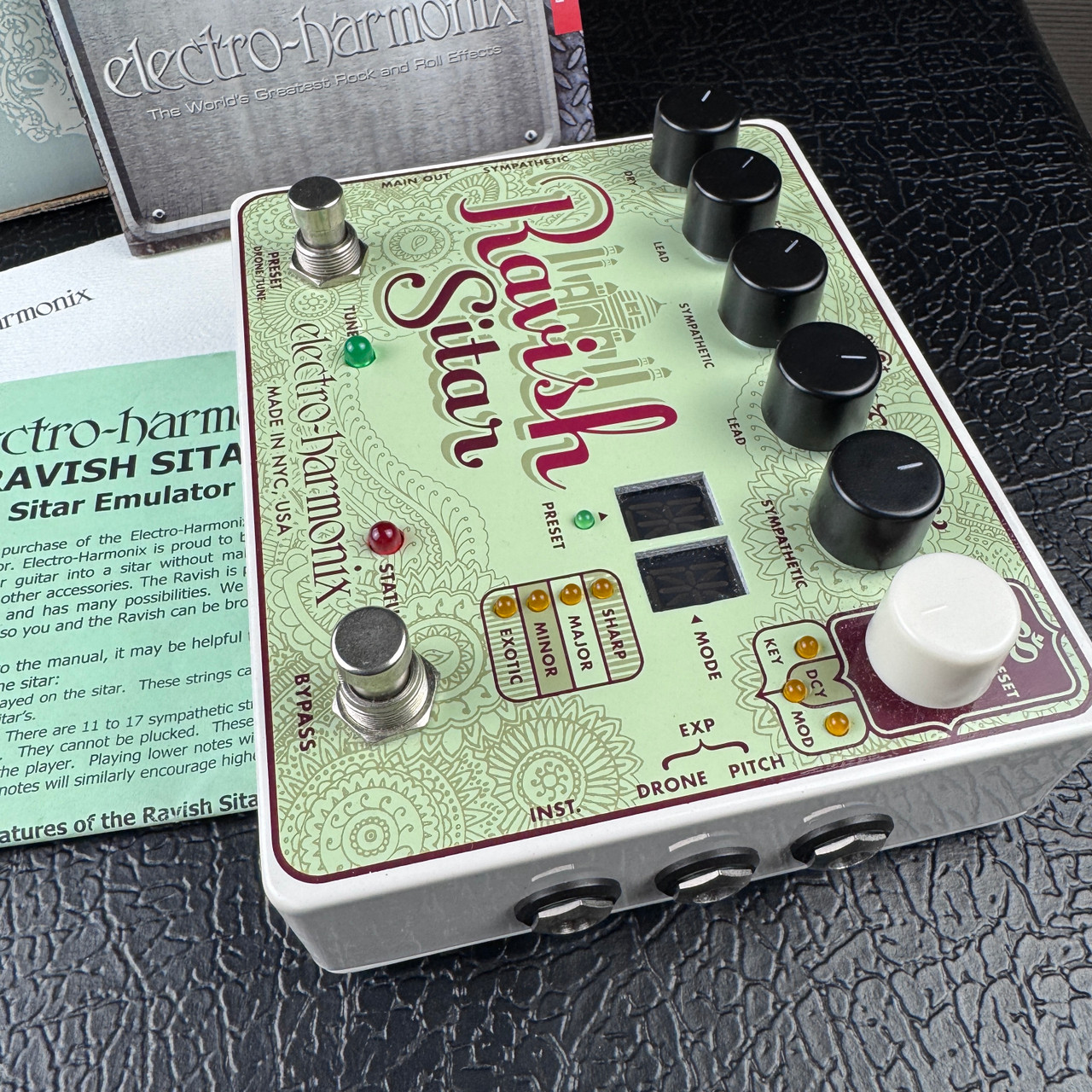 Electro-Harmonix EHX Ravish Sitar Synth Guitar Effect Pedal