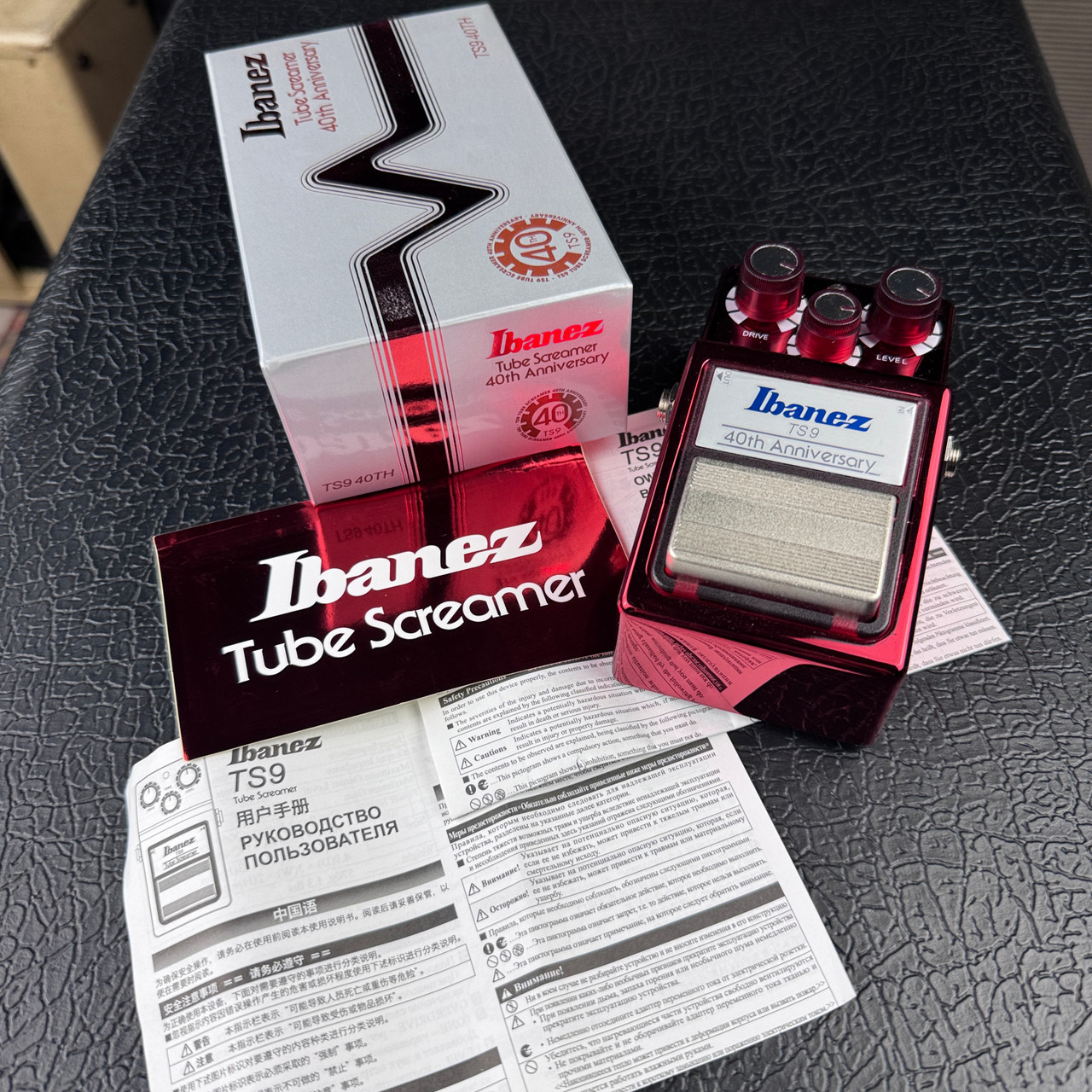 Ibanez Tube Screamer Limited Edition TS9 40th Anniversary Ruby Red