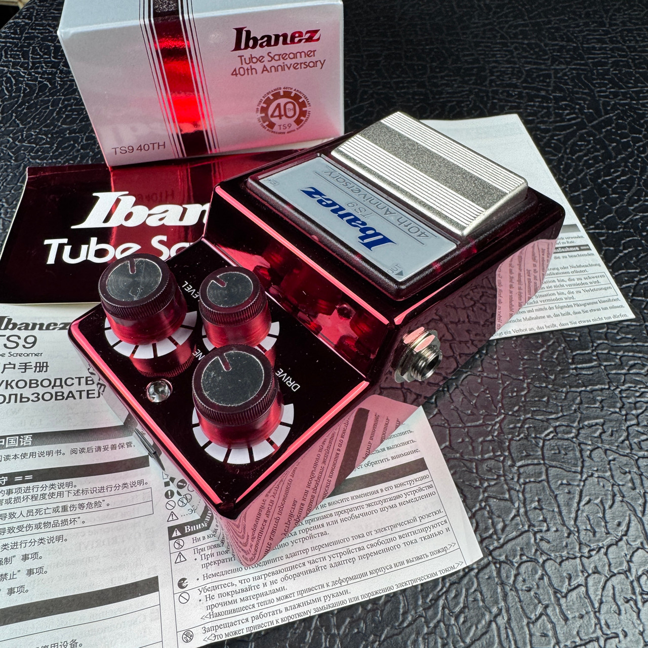 Ibanez Tube Screamer Limited Edition TS9 40th Anniversary Ruby Red