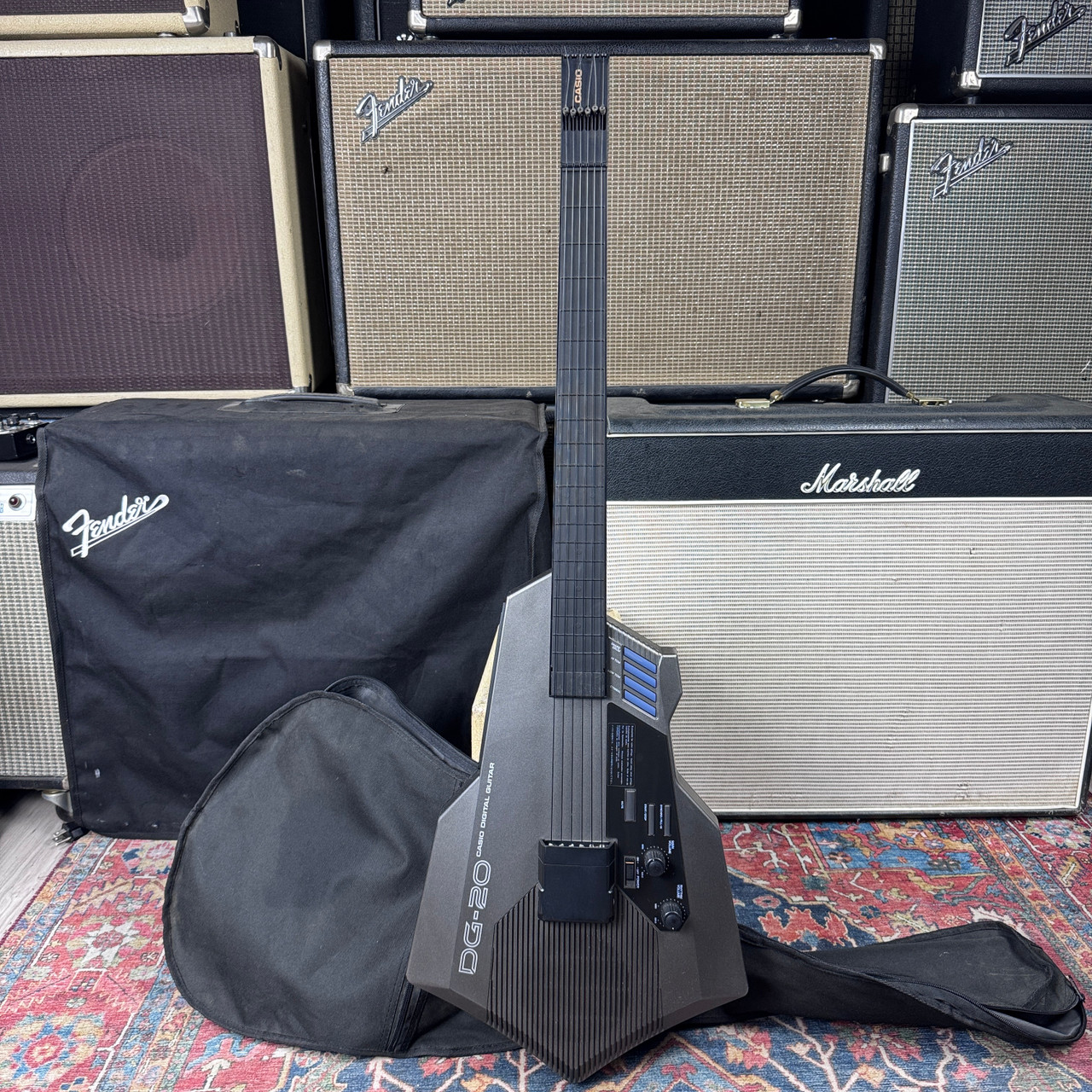 Casio DG-20 Digital Guitar w/Midi Out - Serviced