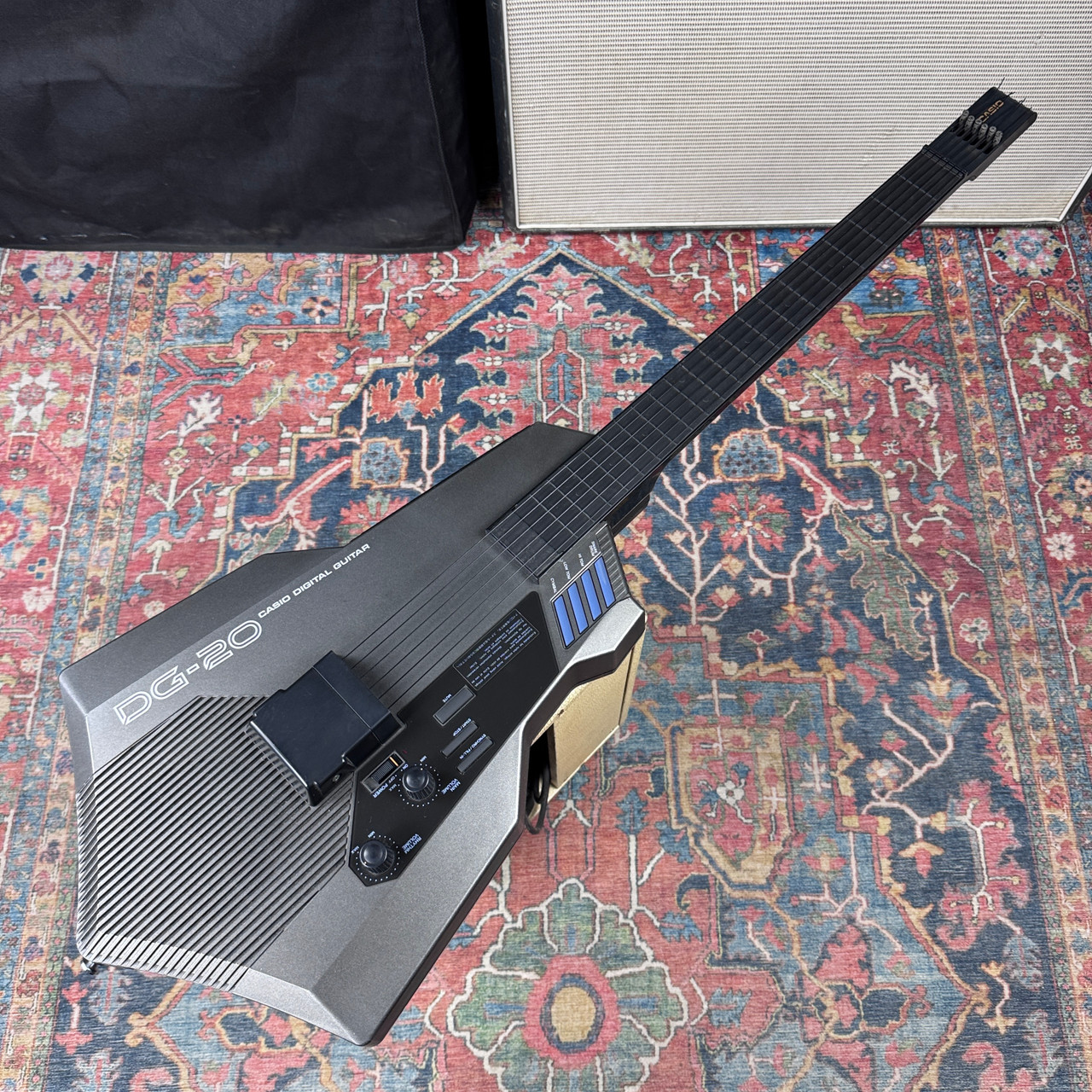 Casio DG-20 Digital Guitar w/Midi Out - Serviced