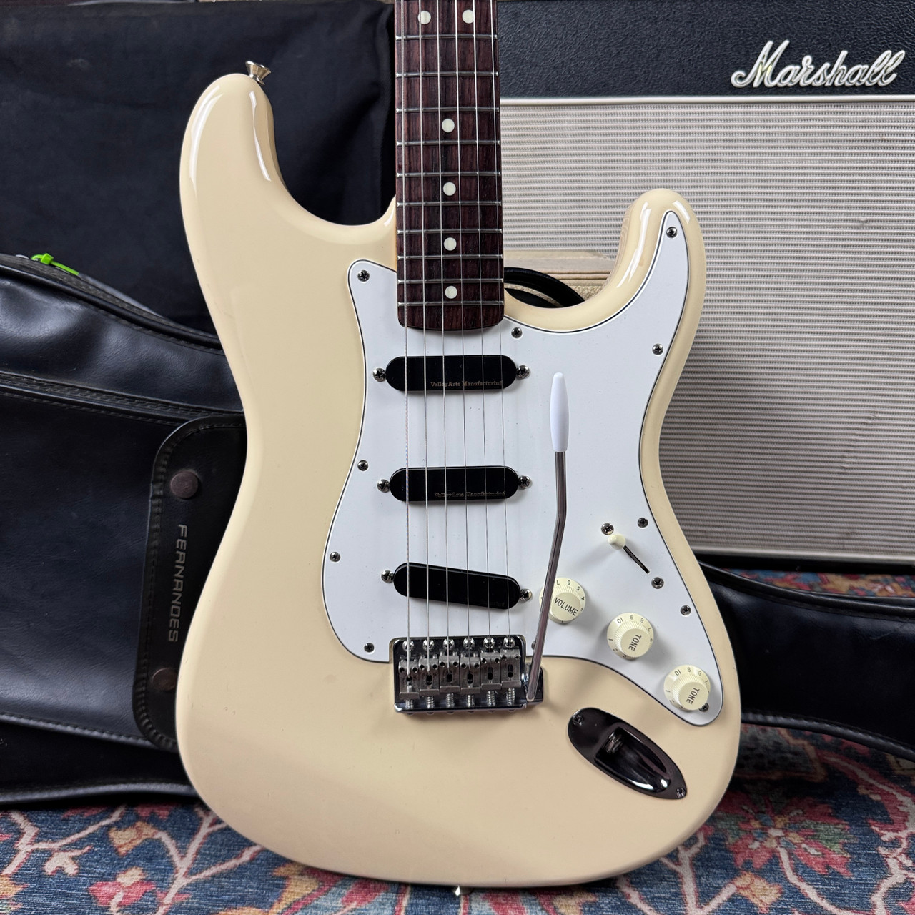 Fernandes Revival '64 Stratocaster Model RST-50 w/Valley Arts PU's