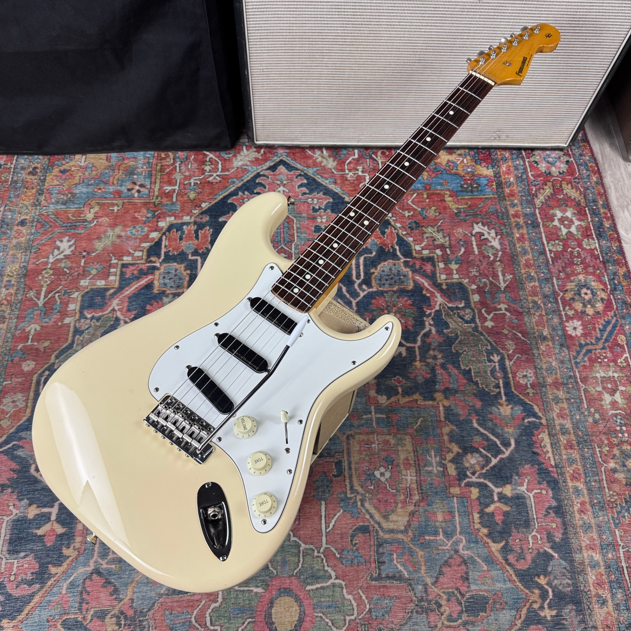 Fernandes Revival '64 Stratocaster Model RST-50 w/Valley Arts PU's