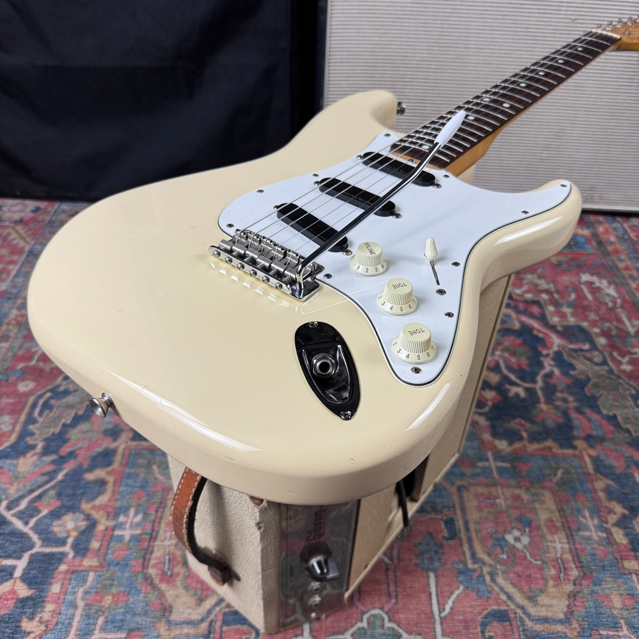 Fernandes Revival '64 Stratocaster Model RST-50 w/Valley Arts PU's