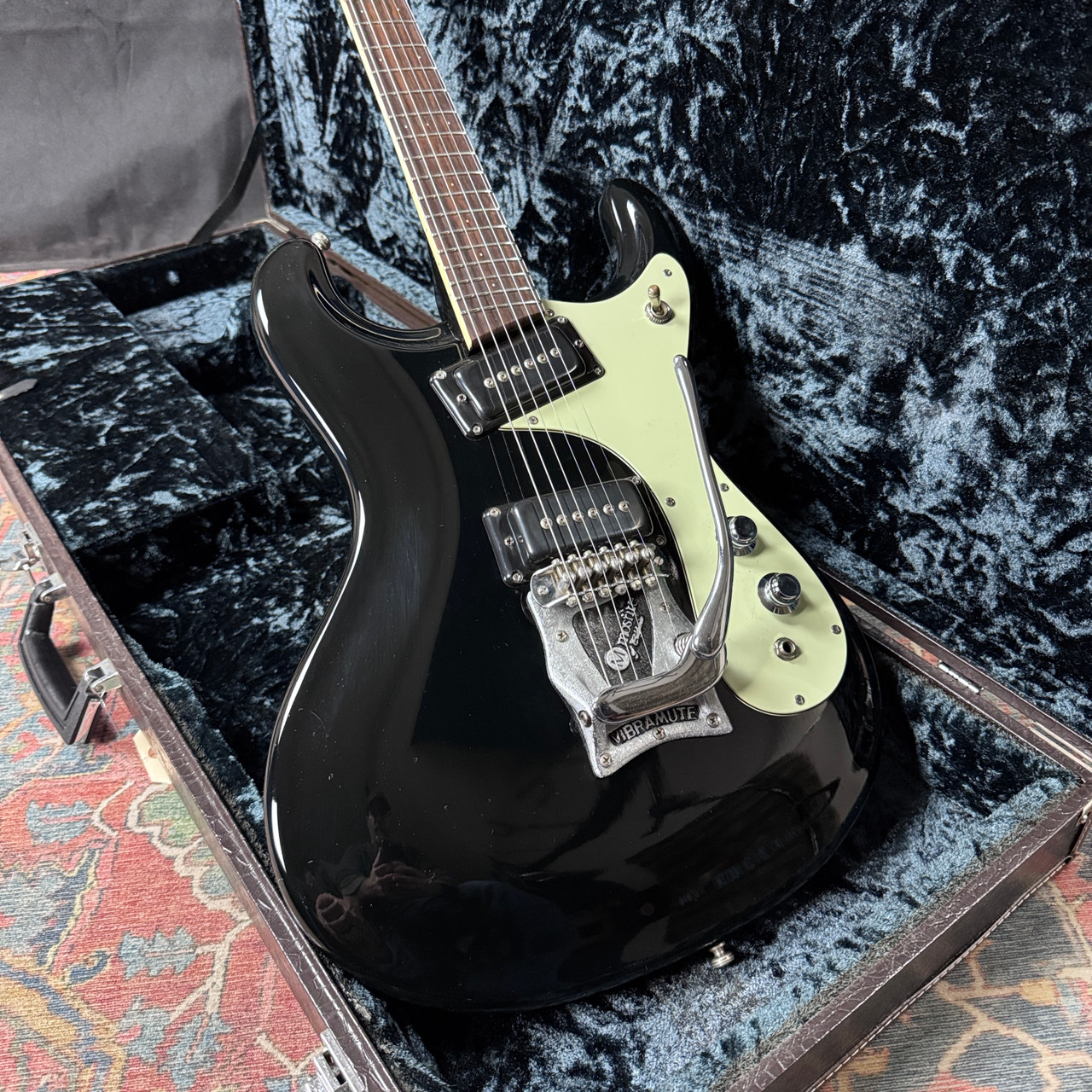 お*肉様 Mosrite The Ventures Model エレキベース メ Mosrite 