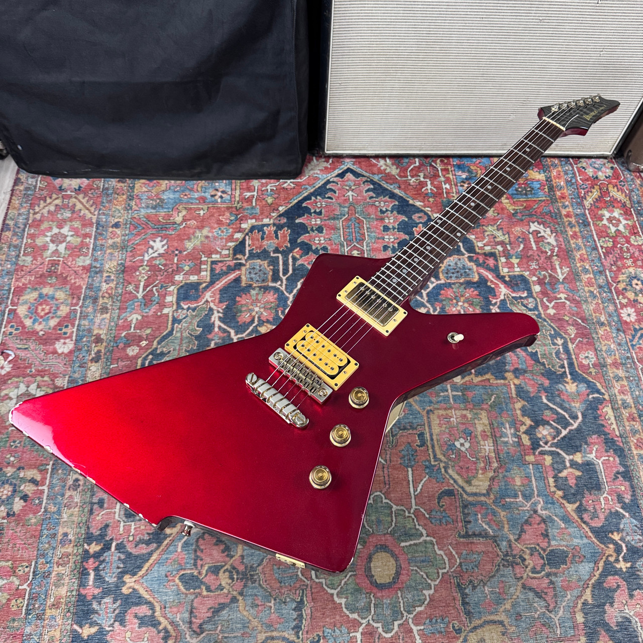 Ibanez Destroyer II DT400 Explorer Style Set Neck Mahogany - 1982