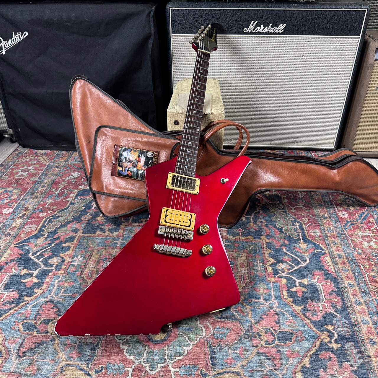 Ibanez Destroyer II DT400 Explorer Style Set Neck Mahogany - 1982