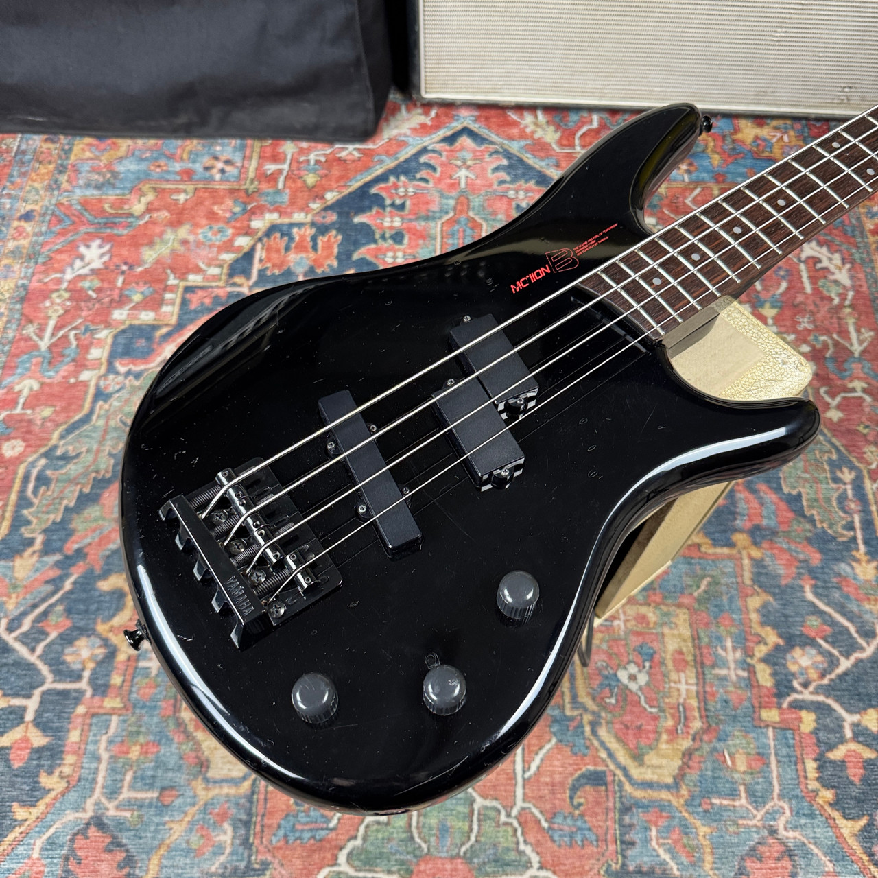 Yamaha Motion Bass Model MB-IIIR 33