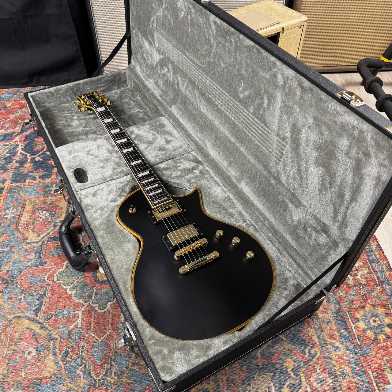 LTD by ESP EC-1000 Deluxe Seymore Duncan w/ESP Premium Hard Case