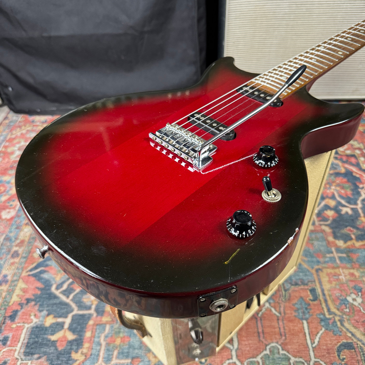 1997 Gibson All American II Series Melody Maker w/Original Gig Bag
