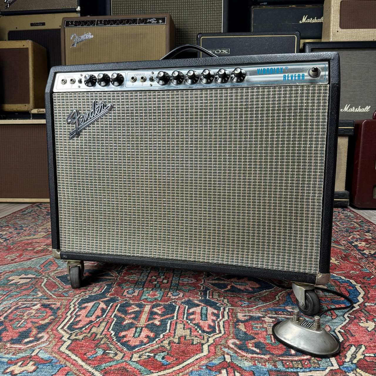 値下げします‼️Fender Vibrolux Reverb Silver パネル 1965 Fender Vibrolux Reverb – Andy Baxter Bass & Guitars