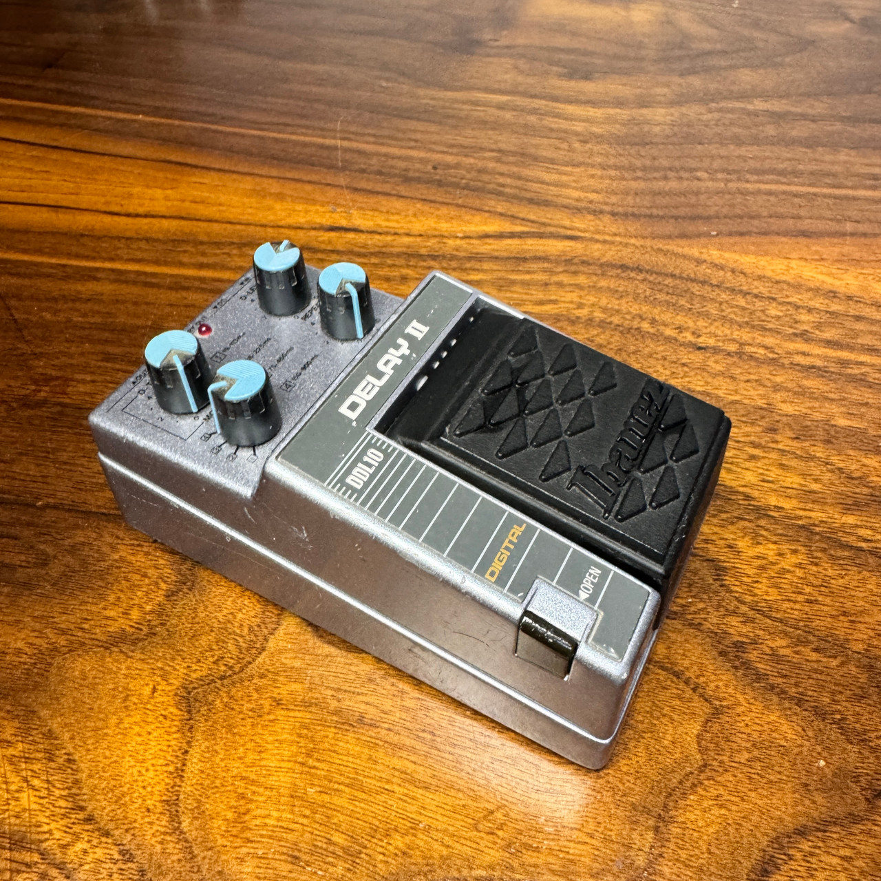 Ibanez DL10 Digital Delay Guitar Effect Pedal - Made In
