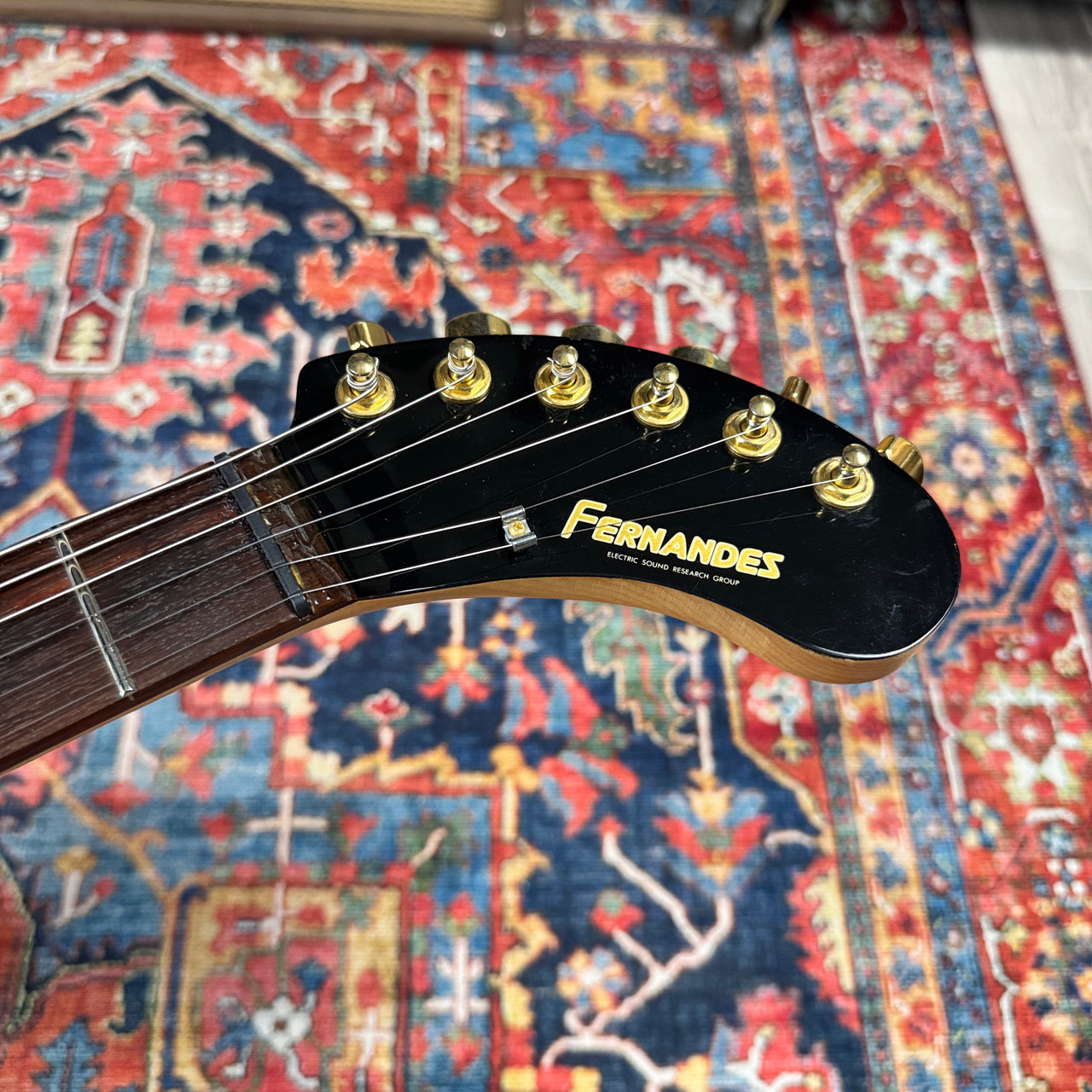 ZO-3c FERNANDES GUITAR OWNER'S MANUAL付 Fernandes ZO-3 NOMAD RED Built-in Amp travel guitar