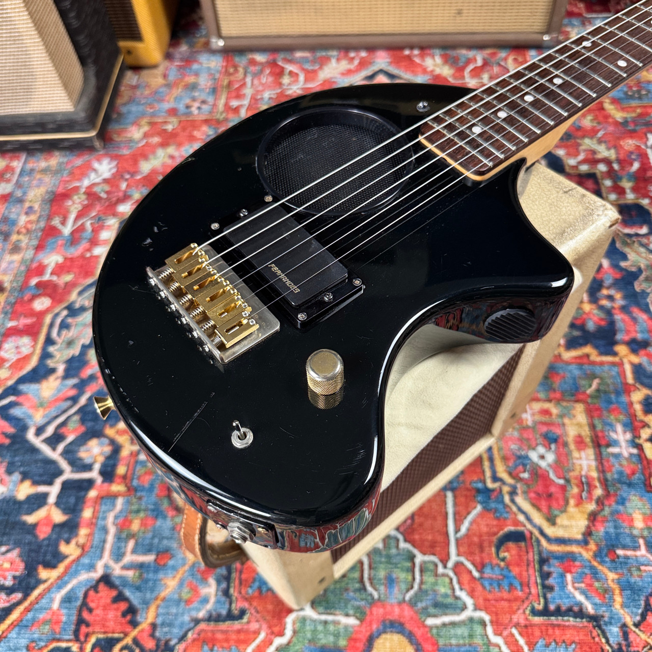 Fernandes ZO-3 Custom Travel Guitar w/Built in Amp and Speaker