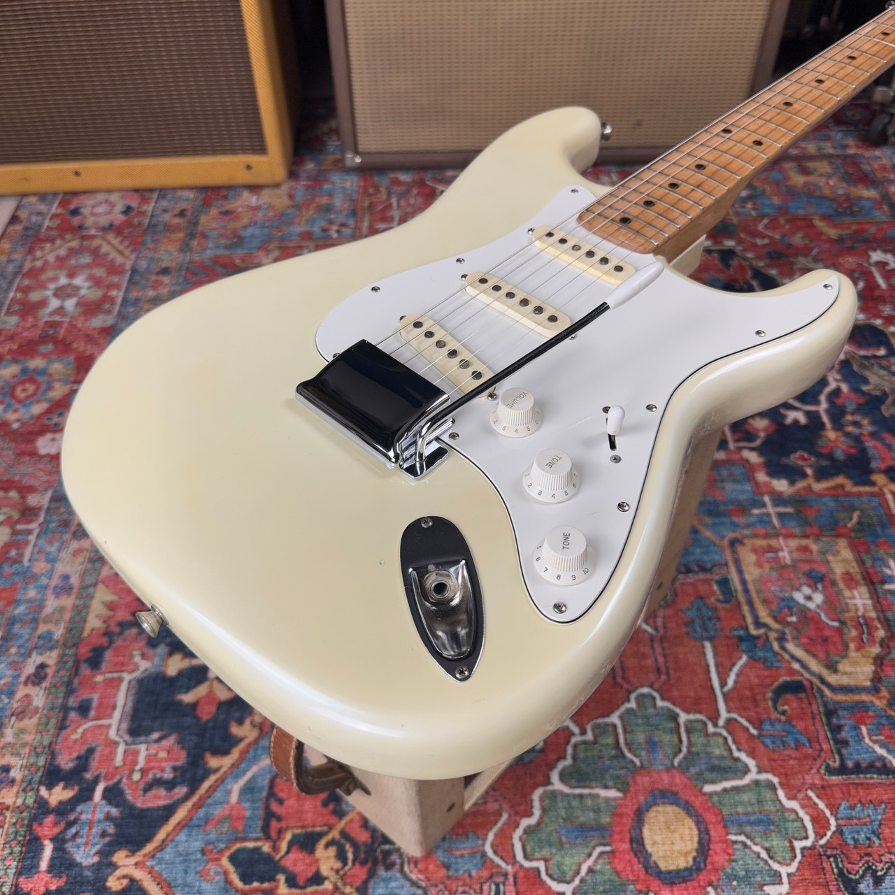 Fernandes 1975 ヴィンテージストラトキャスター（Fernandes