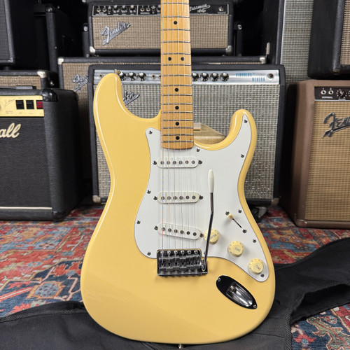 1972 Fender Stratocaster Reissue Model ST72-58US Vintage White 99