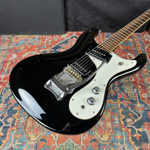 Mosrite of California "The Ventures Model" 65 Reissue - 1980's