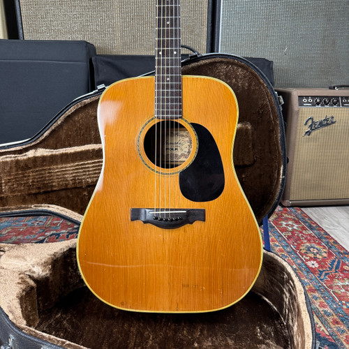 *Video* Yamaki Custom Folk No 125 Dreadnought w/Vintage Hard Shell Case. - 1970's
