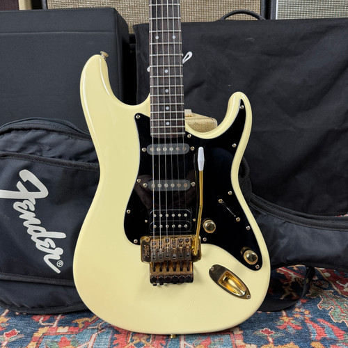 Fender Pro Feel Model STR-70 Super Strat HSS Ex Trem - 1988